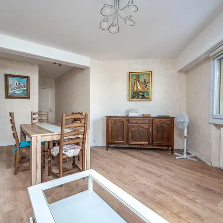 Wilson Furnished Flat 앙티브